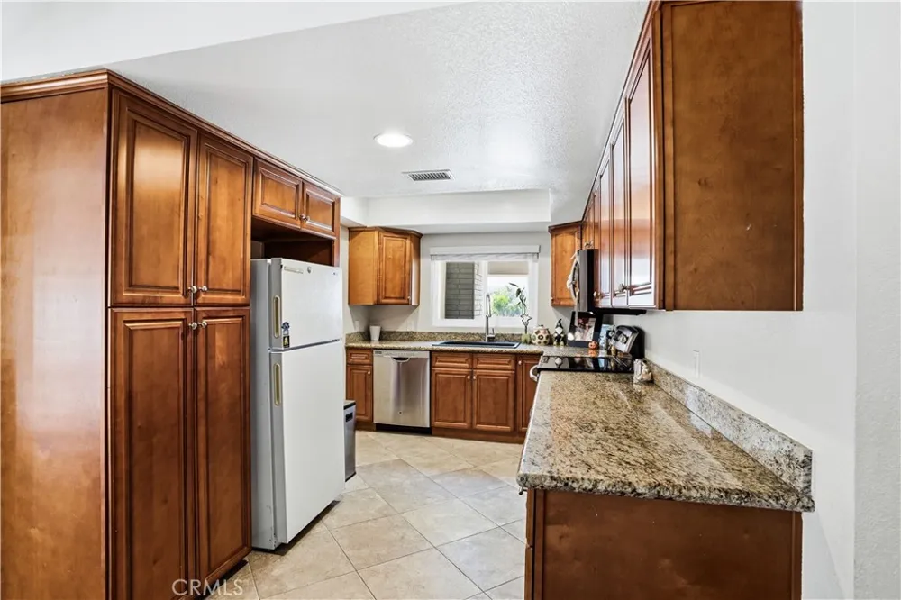 29870 White Sail Canyon Lake, CA 92587