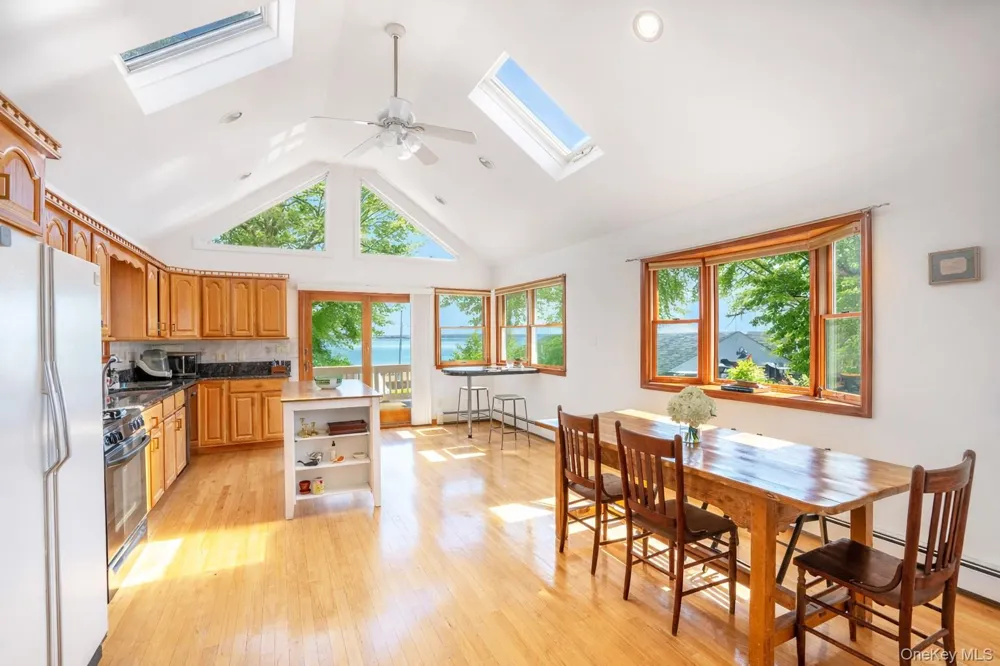 1250 2nd Street New Suffolk, NY 11956
