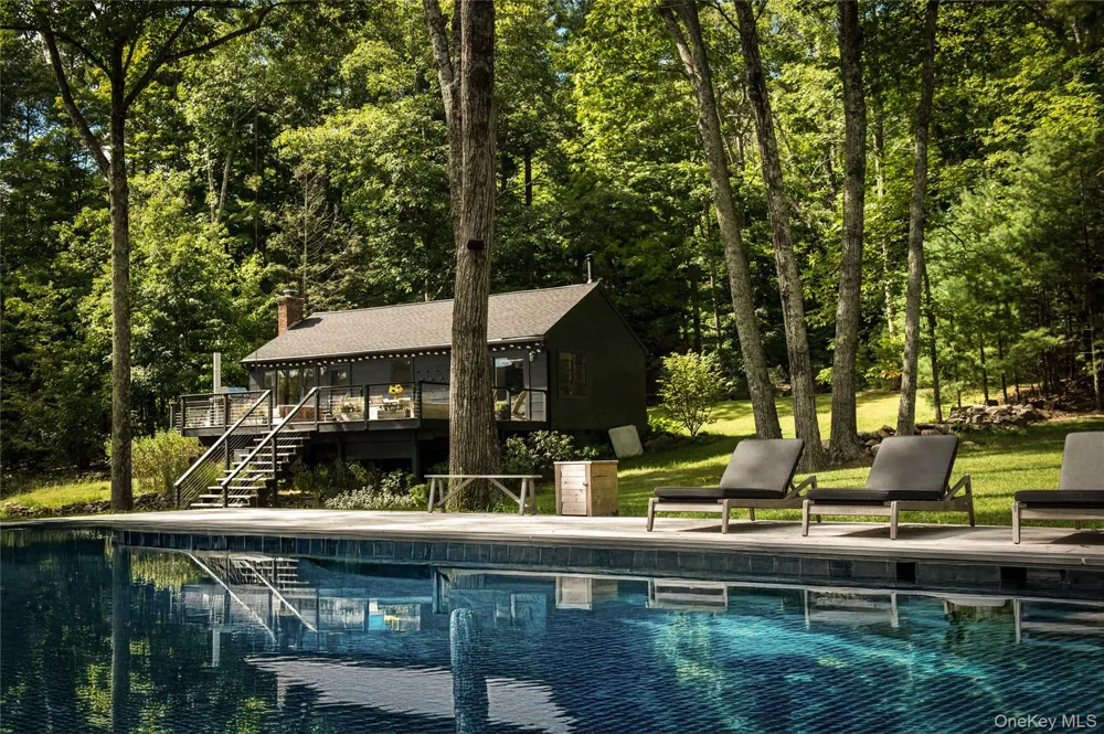 55 Nordic Drive Woodstock, NY 12498