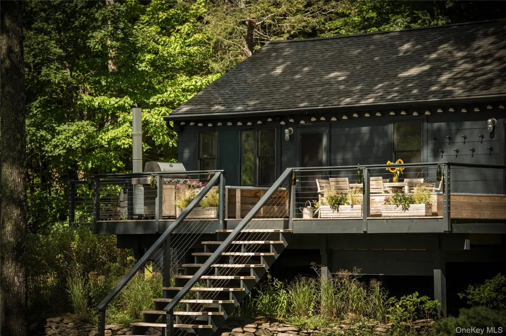 55 Nordic Drive Woodstock, NY 12498