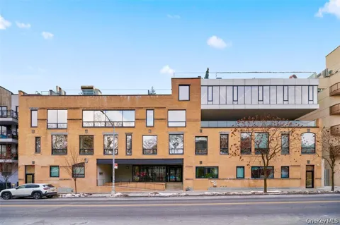 850 Metropolitan Avenue #1E