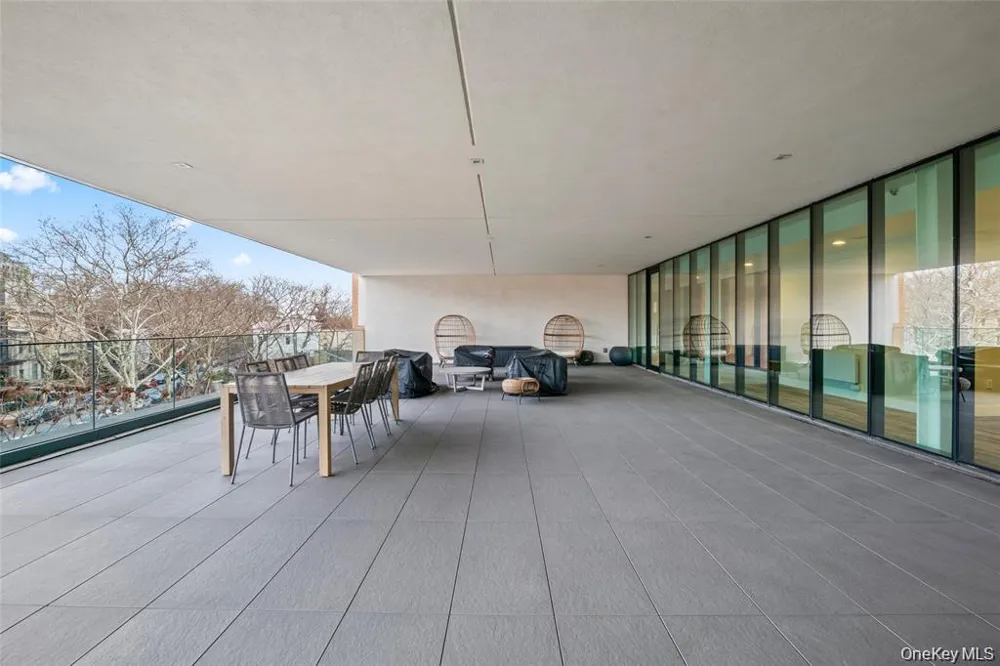 850 Metropolitan Avenue #1E Brooklyn, NY 11211