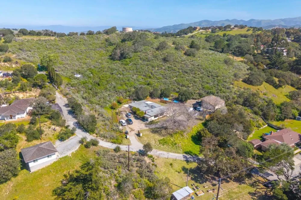 77 Laureles Grade Salinas, CA 93908