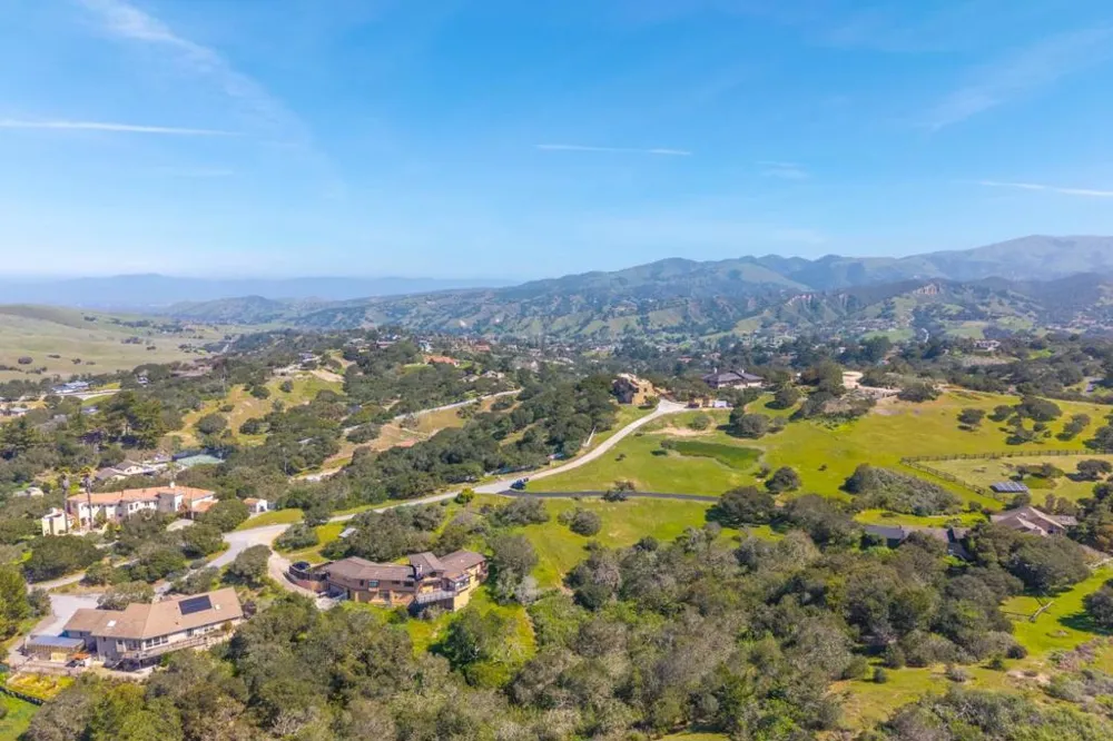 77 Laureles Grade Salinas, CA 93908