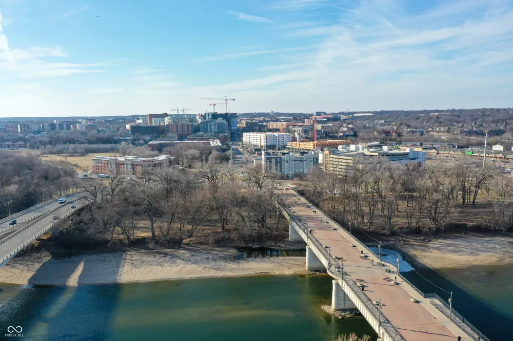 225 2nd Street #APT 2C Lafayette, IN 47901