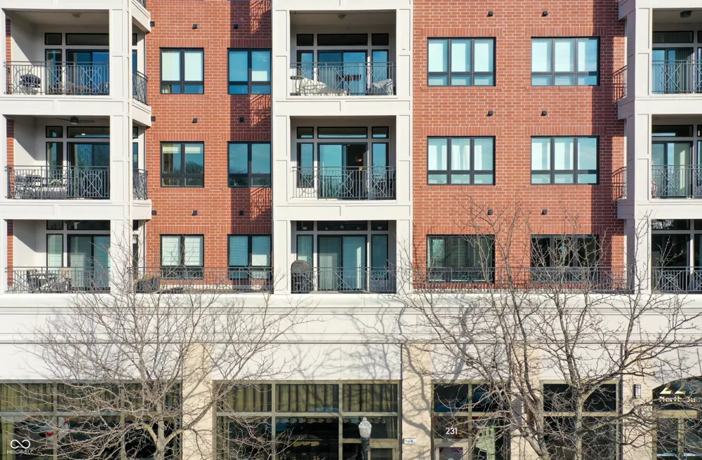 225 2nd Street #APT 2C Lafayette, IN 47901