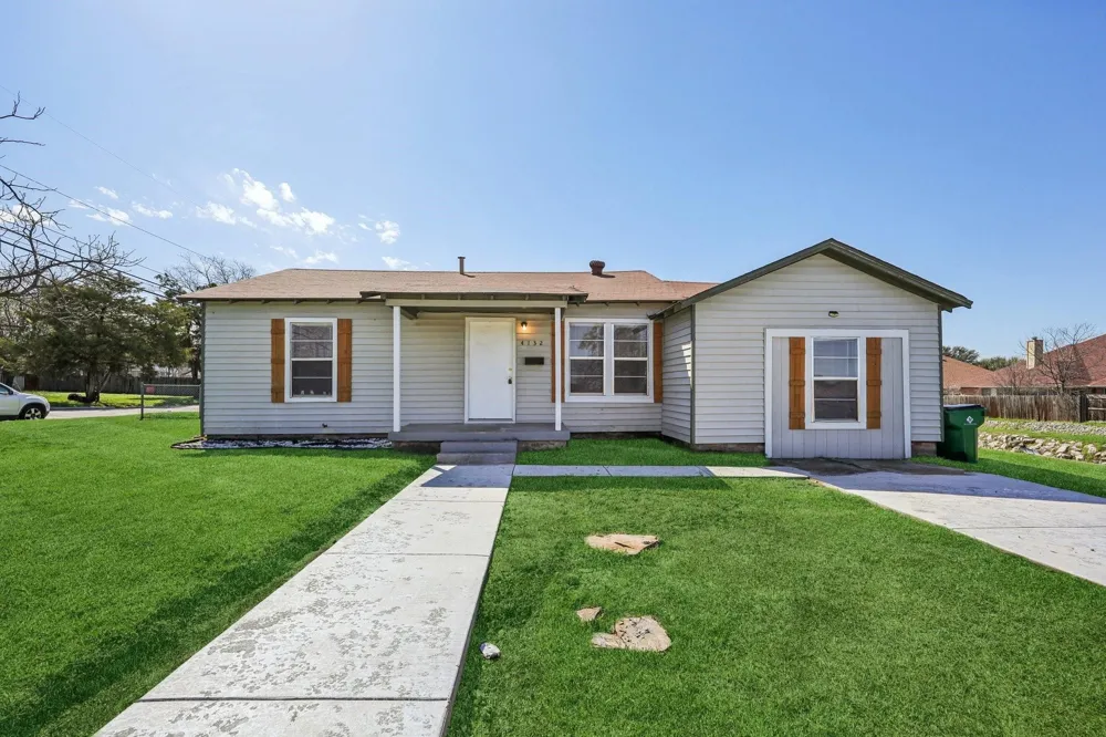 4132 Patricia Street Haltom City, TX 76117
