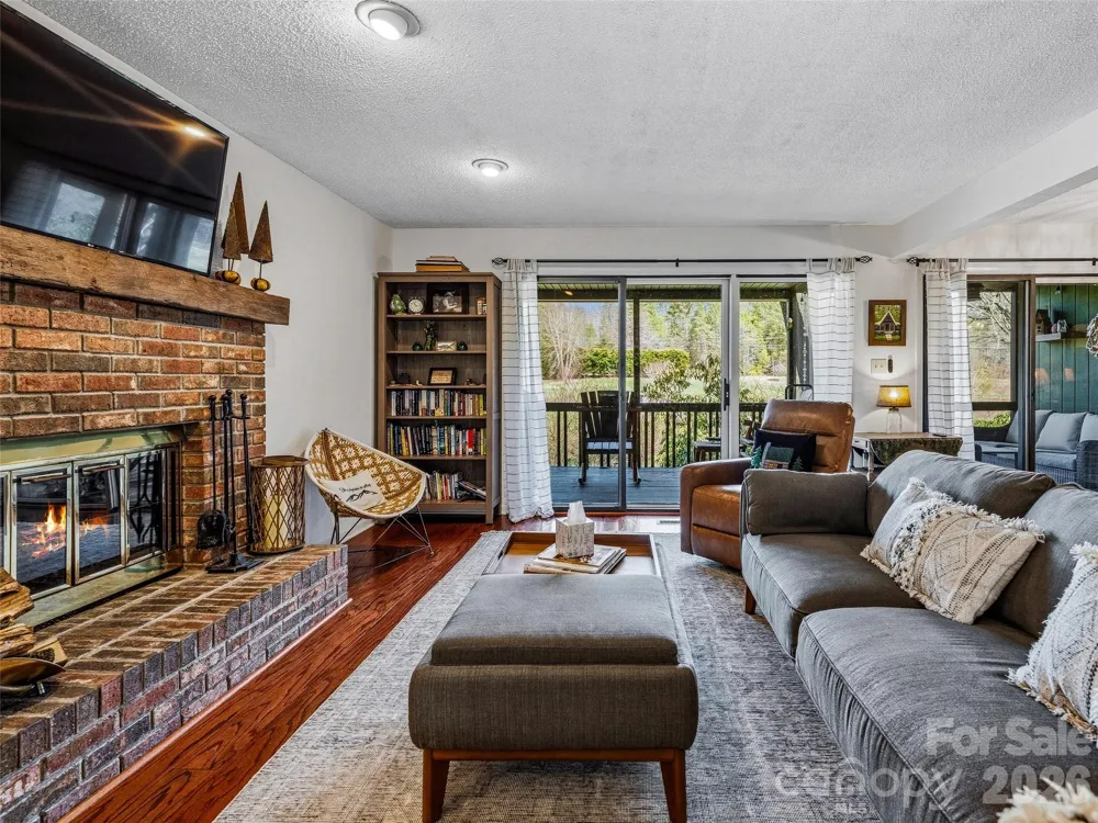 15 Gold Finch Court Brevard, NC 28712