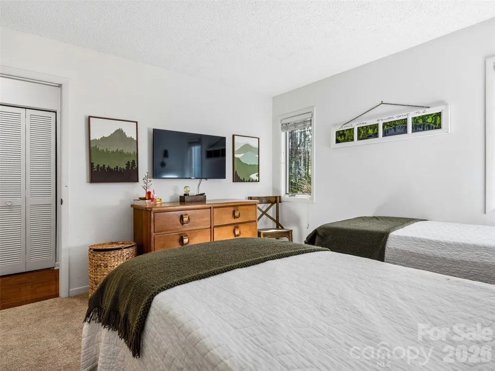 15 Gold Finch Court Brevard, NC 28712