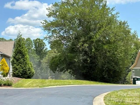 156 Triple Fairways Drive