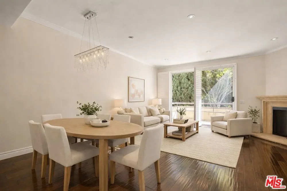 4128 Whitsett Avenue #107 Studio City, CA 91604