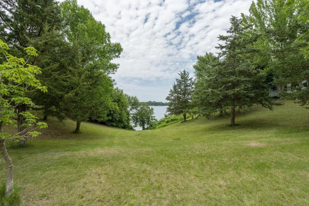 24444 & 24462 Arrowhead Trail Cleveland, MN 56017