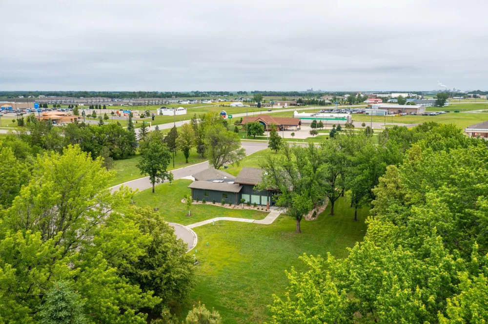 1477 EDGEWOOD COURT Wahpeton, ND 58075