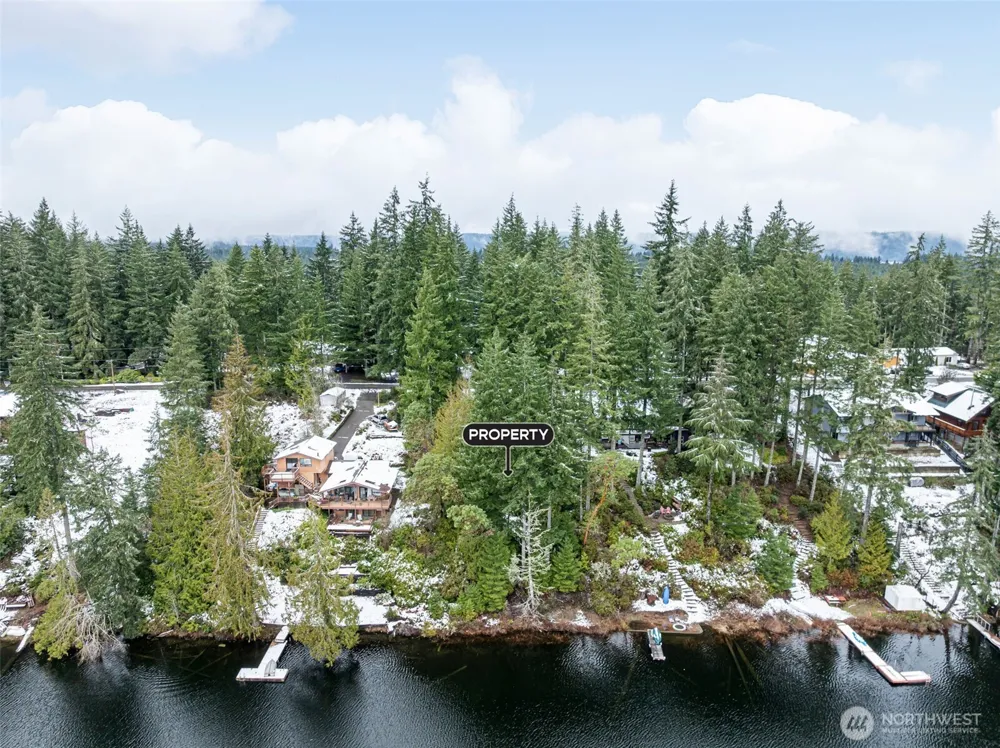 1961 E Trails End Drive Belfair, WA 98528