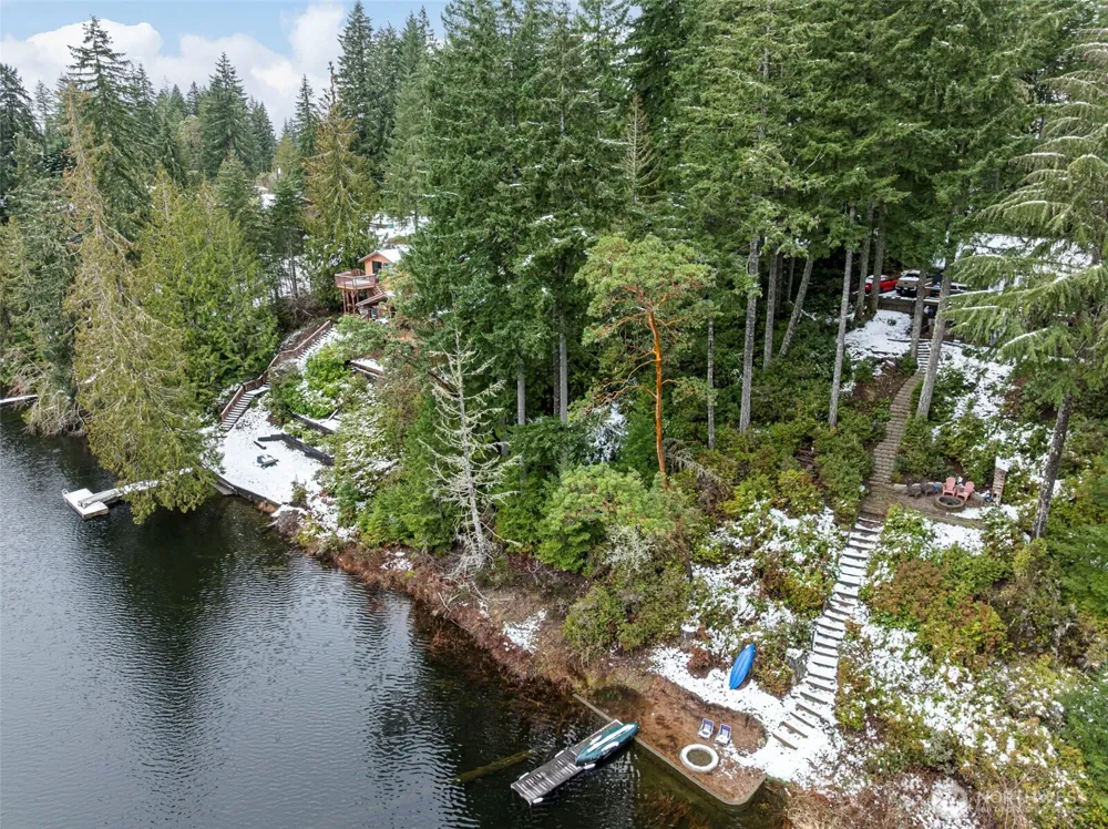 1961 E Trails End Drive Belfair, WA 98528