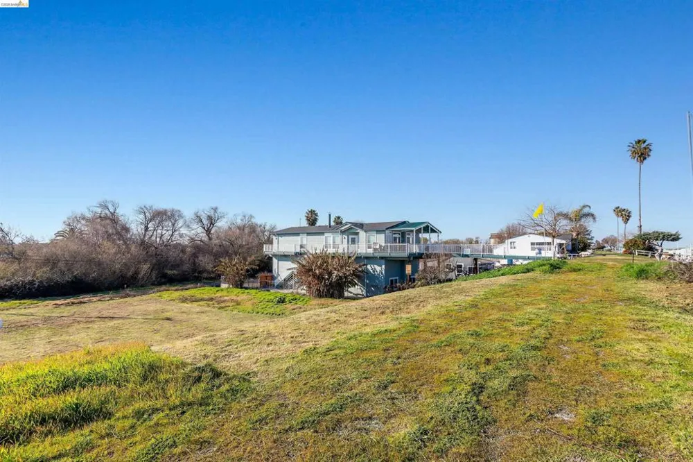 6831 Riverview Rd Bethel Island, CA 94511