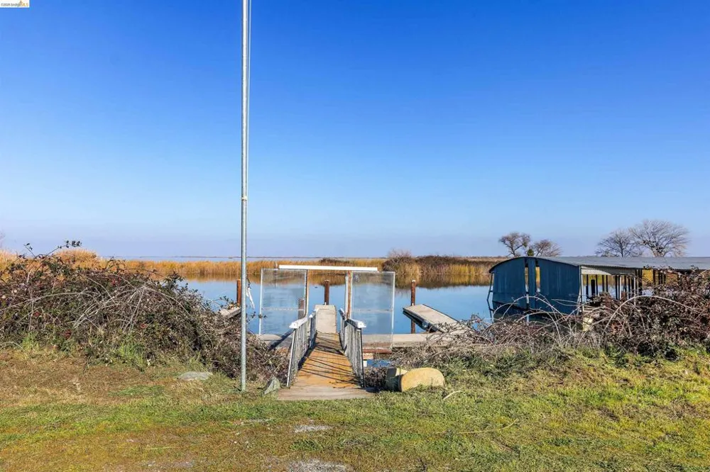 6831 Riverview Rd Bethel Island, CA 94511