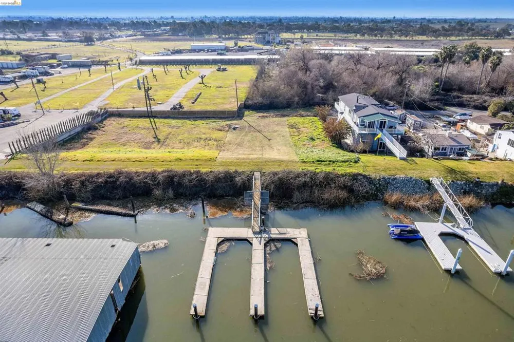 6831 Riverview Rd Bethel Island, CA 94511