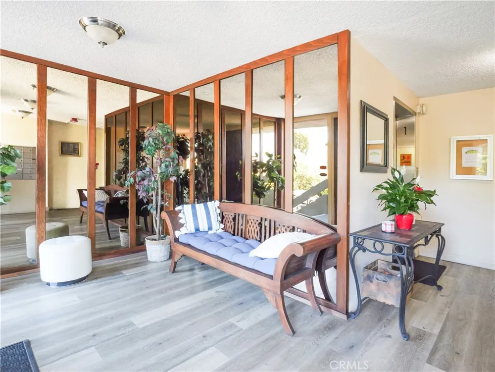 28121 Highridge #311 Rolling Hills Estates, CA 90275