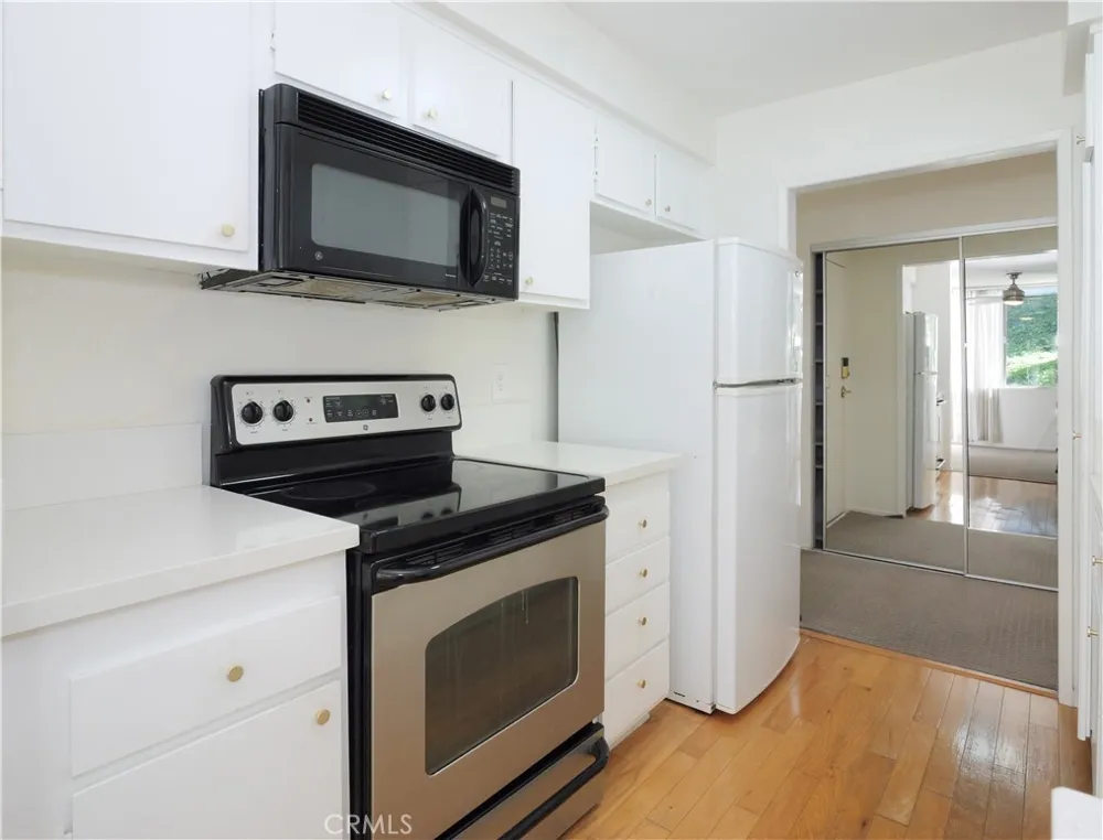 28121 Highridge #311 Rolling Hills Estates, CA 90275