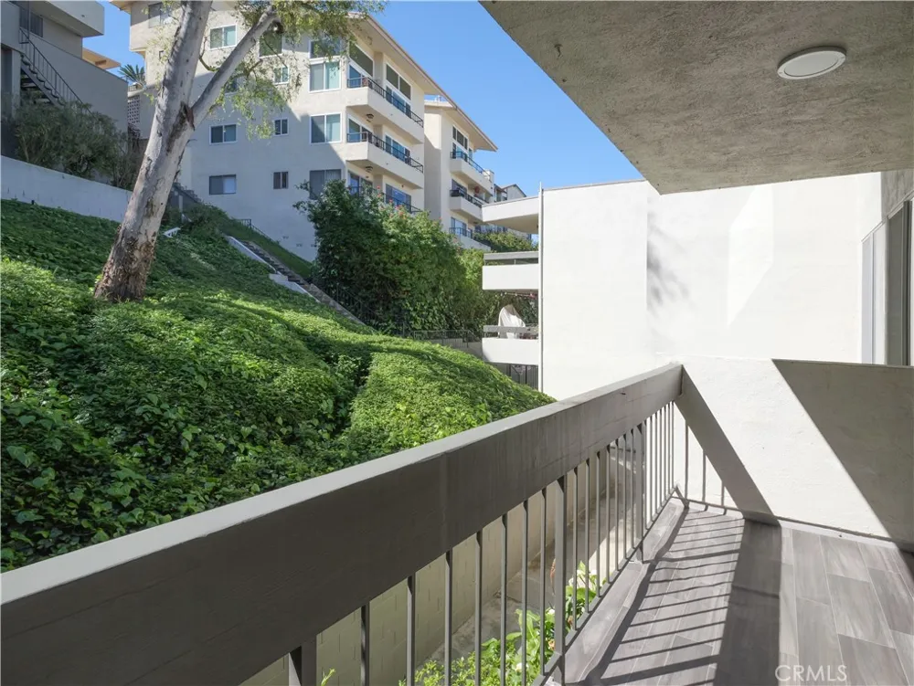 28121 Highridge #311 Rolling Hills Estates, CA 90275