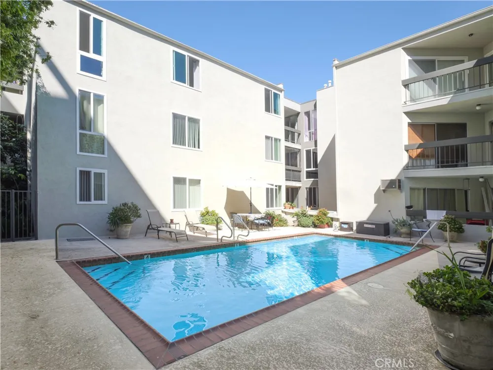 28121 Highridge #311 Rolling Hills Estates, CA 90275