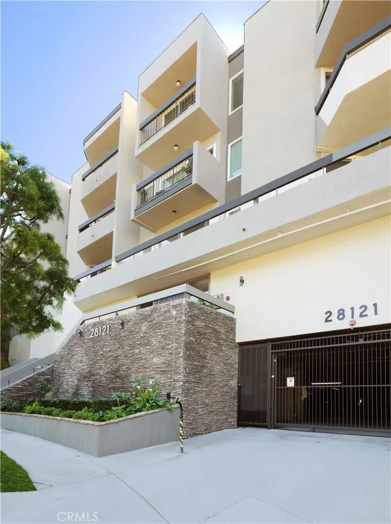 28121 Highridge #311 Rolling Hills Estates, CA 90275