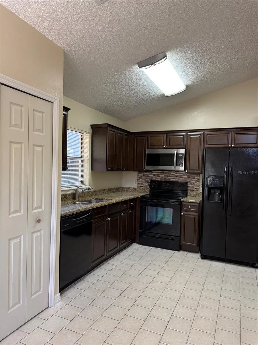 776 WOLF CREEK COURT Apopka, FL 32703