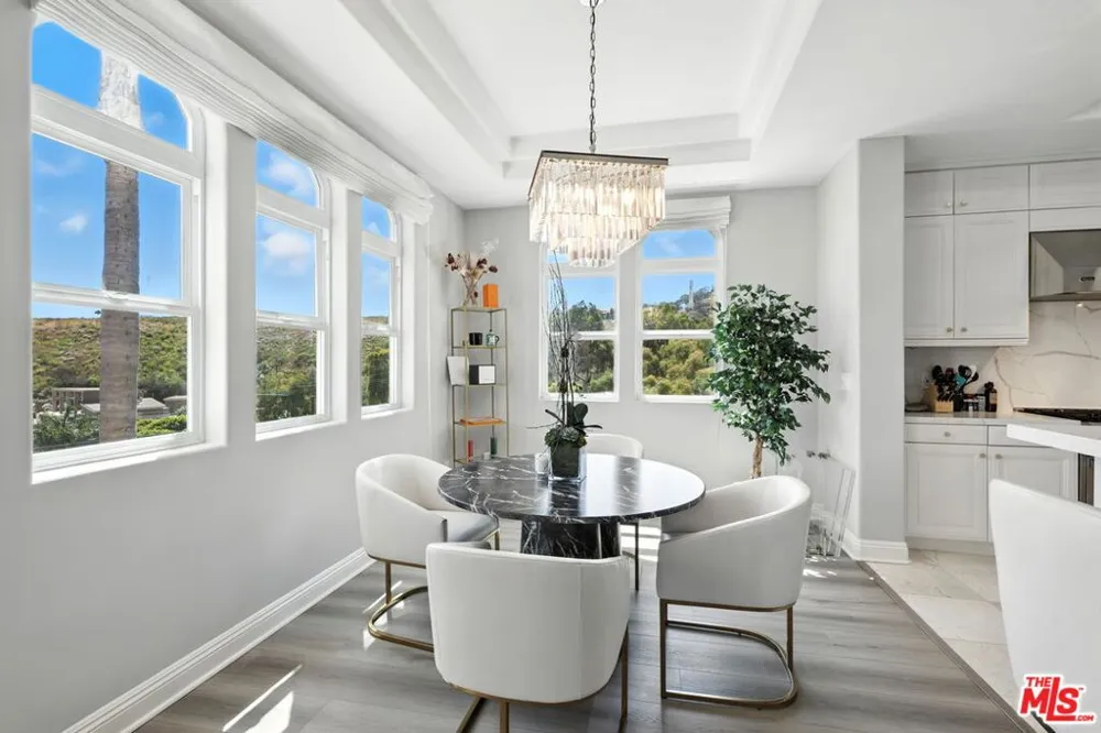 23971 De Ville Way Malibu, CA 90265