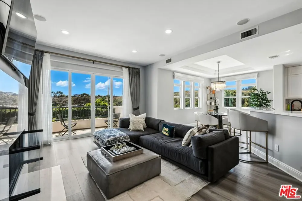 23971 De Ville Way Malibu, CA 90265