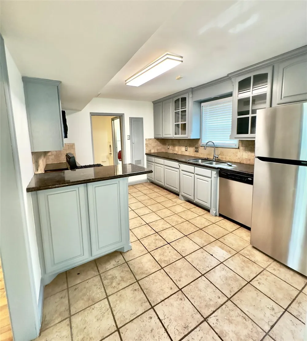 2625 Gladys Avenue Beaumont, TX 77702