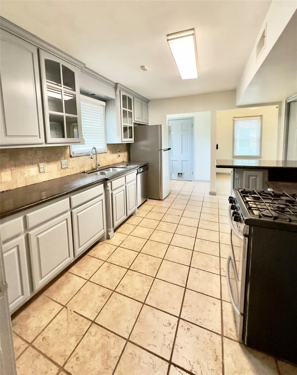2625 Gladys Avenue Beaumont, TX 77702