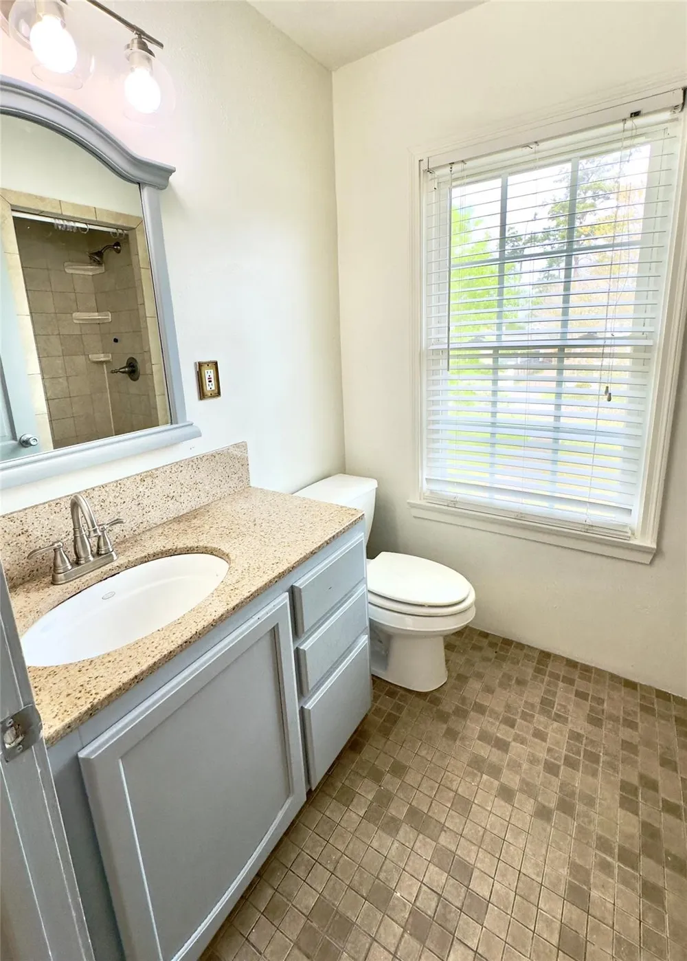 2625 Gladys Avenue Beaumont, TX 77702