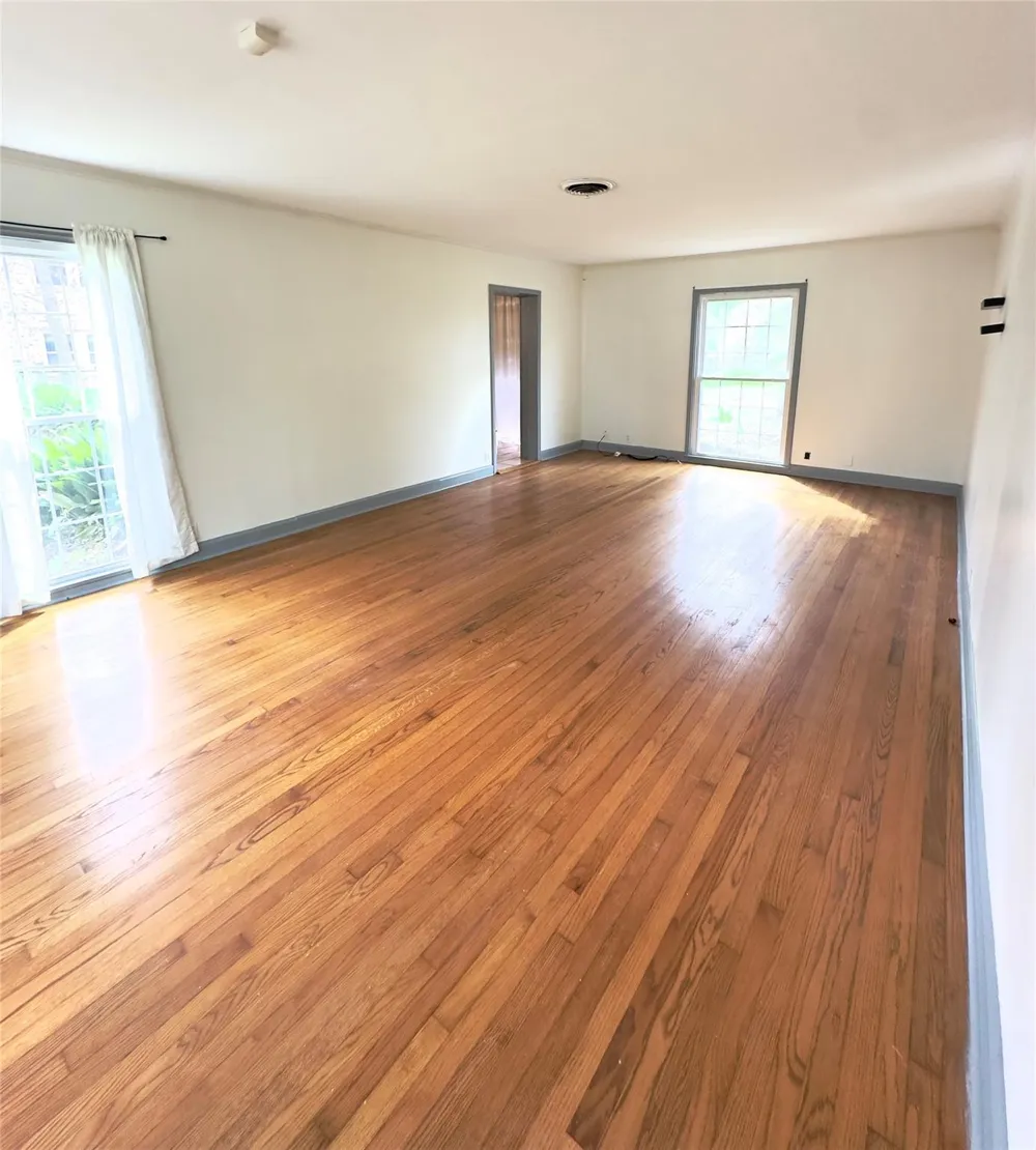 2625 Gladys Avenue Beaumont, TX 77702