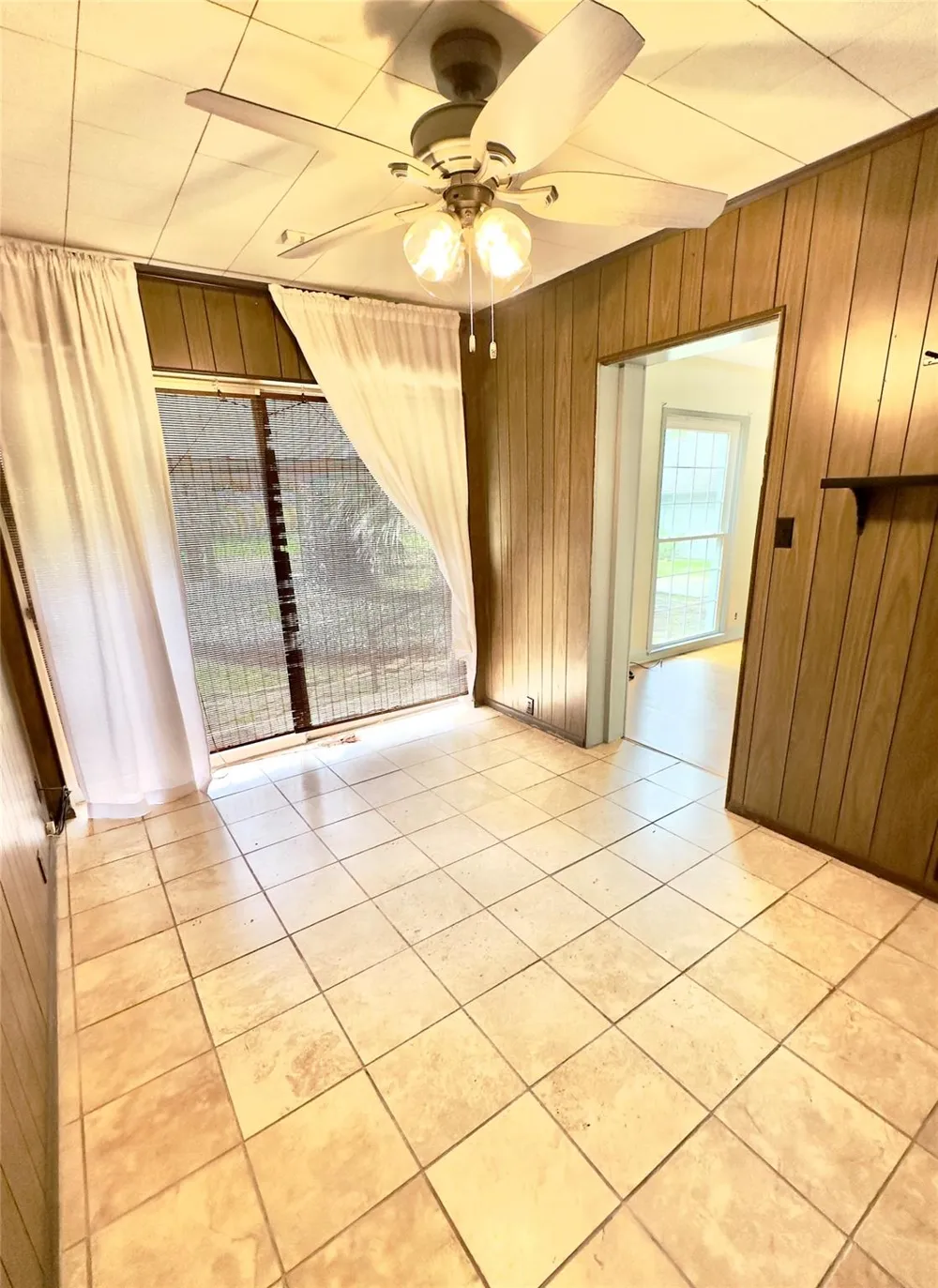 2625 Gladys Avenue Beaumont, TX 77702