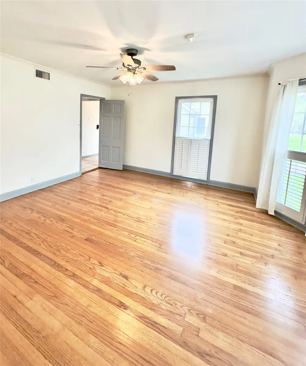 2625 Gladys Avenue Beaumont, TX 77702