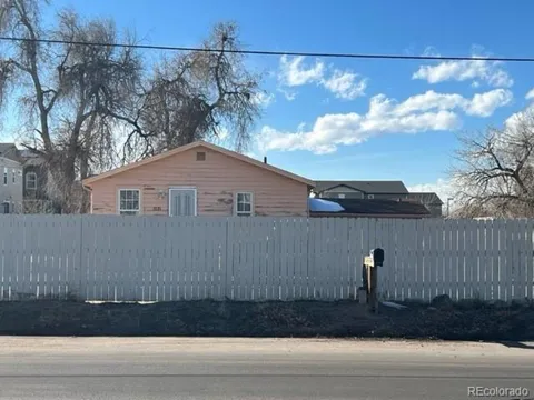 1221 S Dayton Street