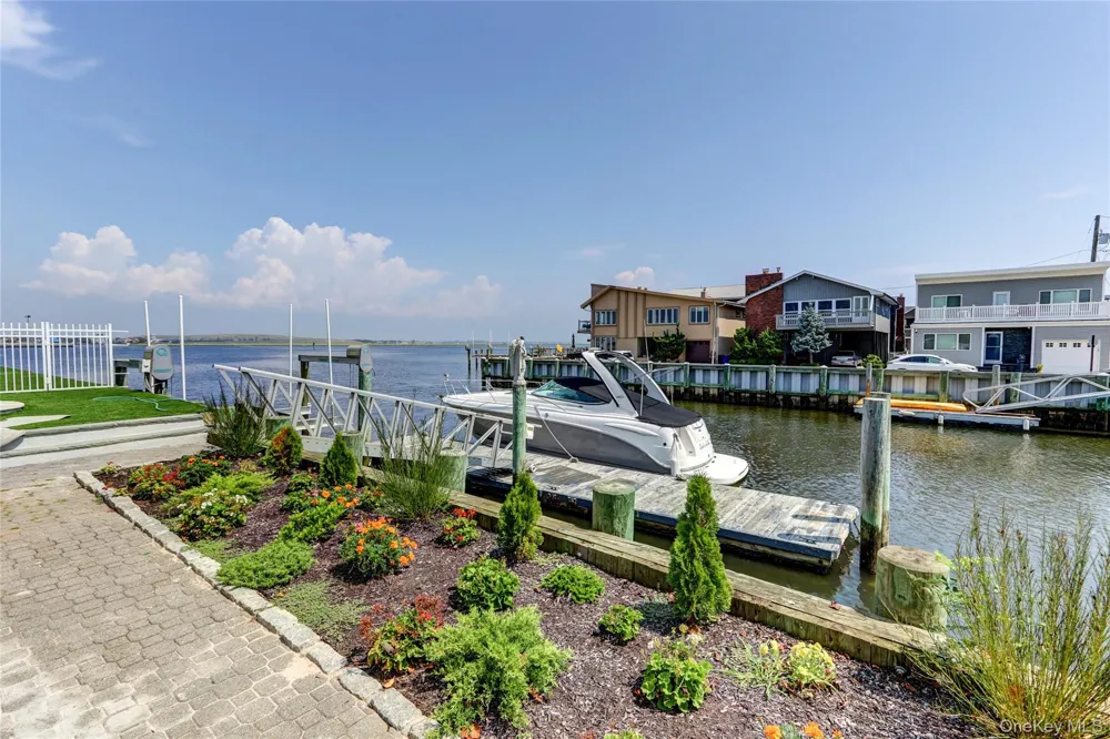 609 E Bay Drive Long Beach, NY 11561
