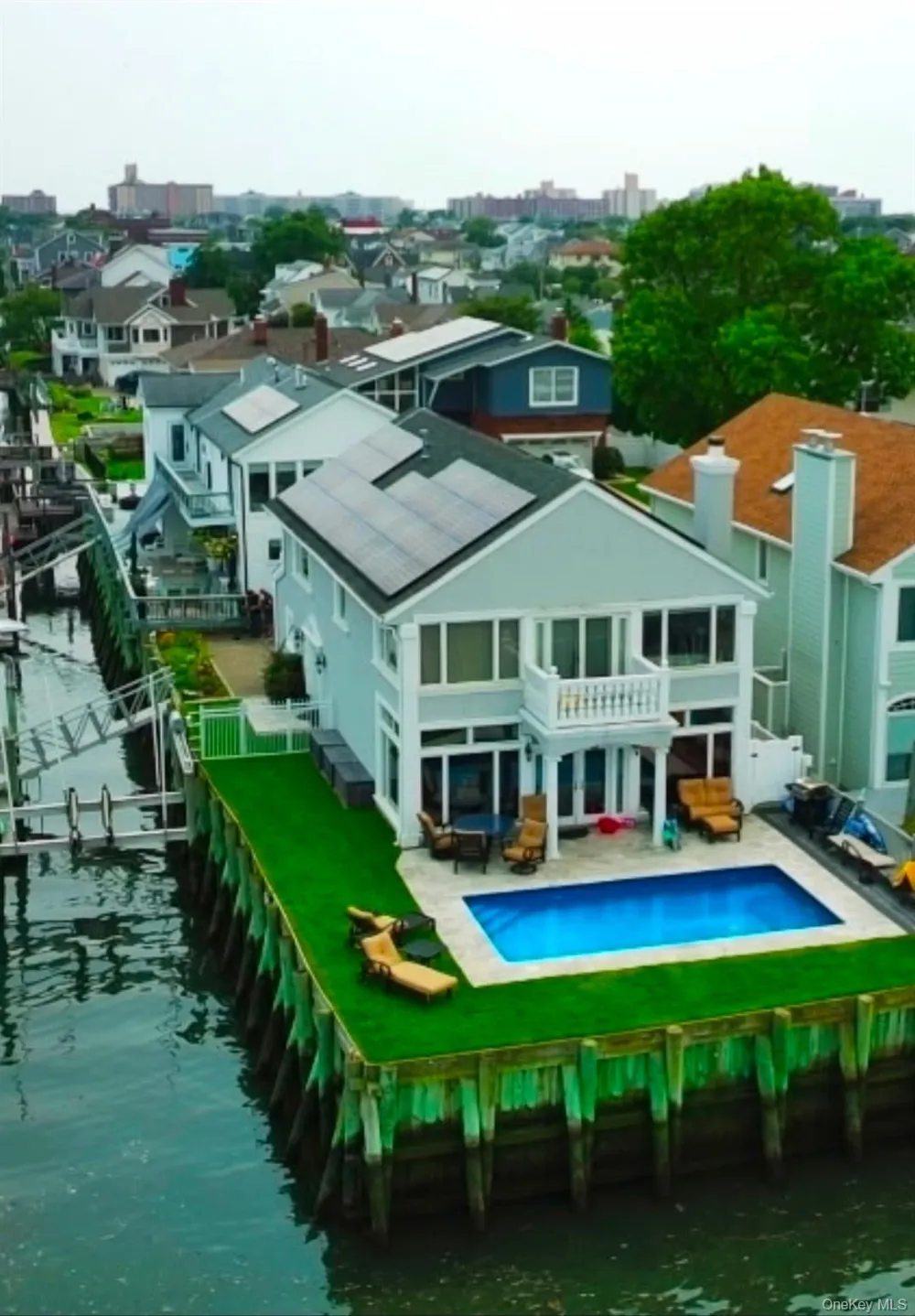 609 E Bay Drive Long Beach, NY 11561