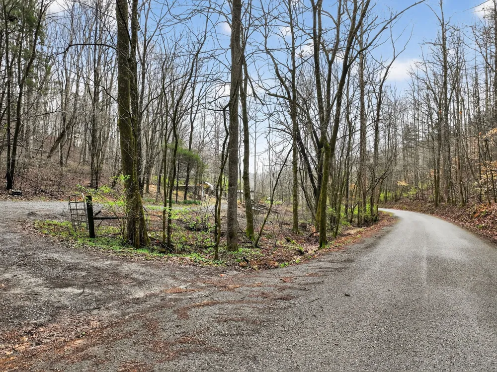 627 Stewart Hollow Rd Lynchburg, TN 37352