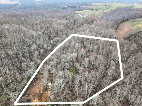 627 Stewart Hollow Rd