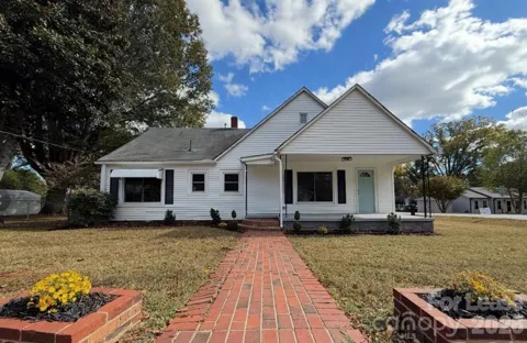 29 SW Plott Drive SW