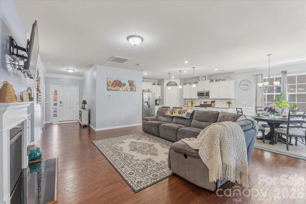 140 Picasso Trail Mount Holly, NC 28120