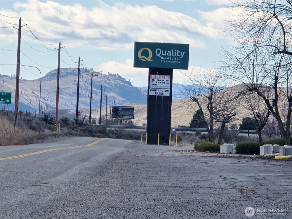 11 Appleway Okanogan, WA 98840