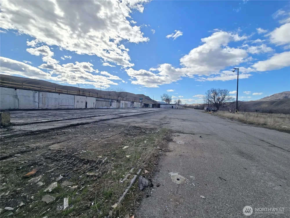 11 Appleway Okanogan, WA 98840