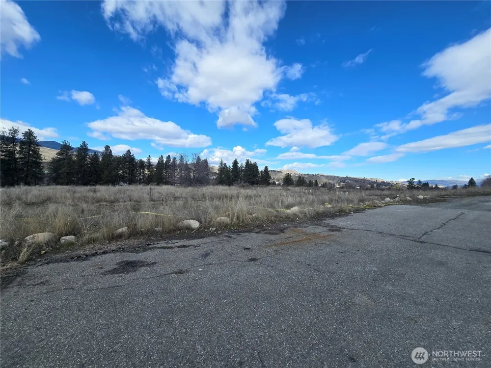 11 Appleway Okanogan, WA 98840