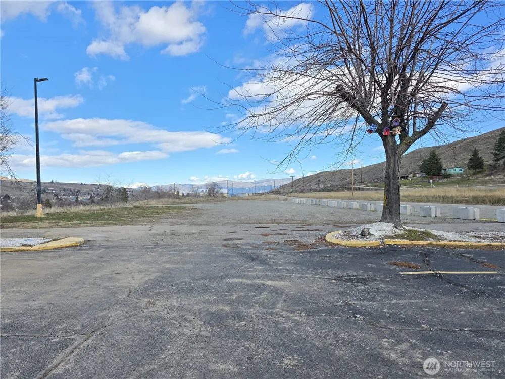 11 Appleway Okanogan, WA 98840