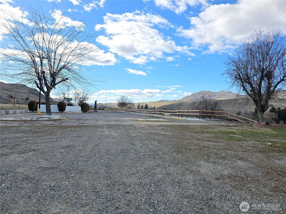 11 Appleway Okanogan, WA 98840