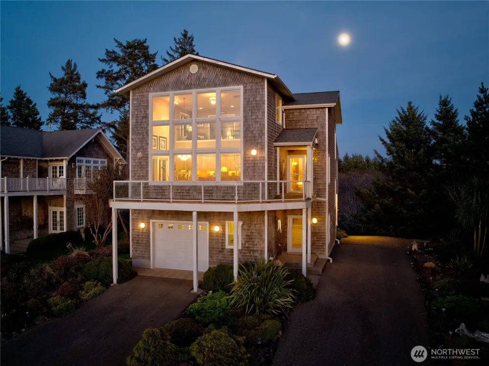 34404 J PLACE Ocean Park, WA 98640