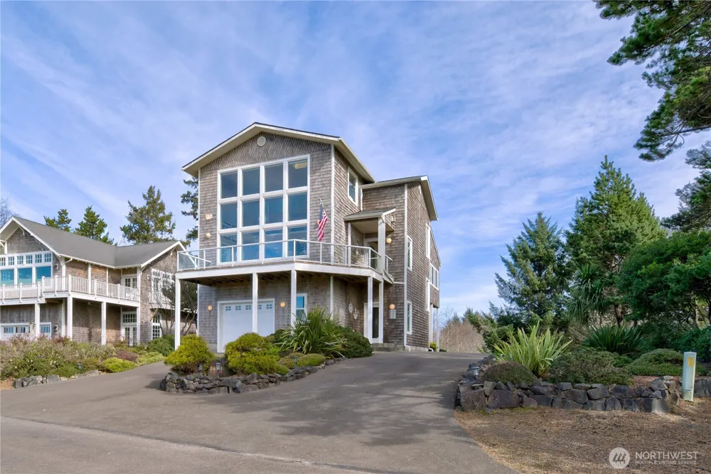 34404 J PLACE Ocean Park, WA 98640